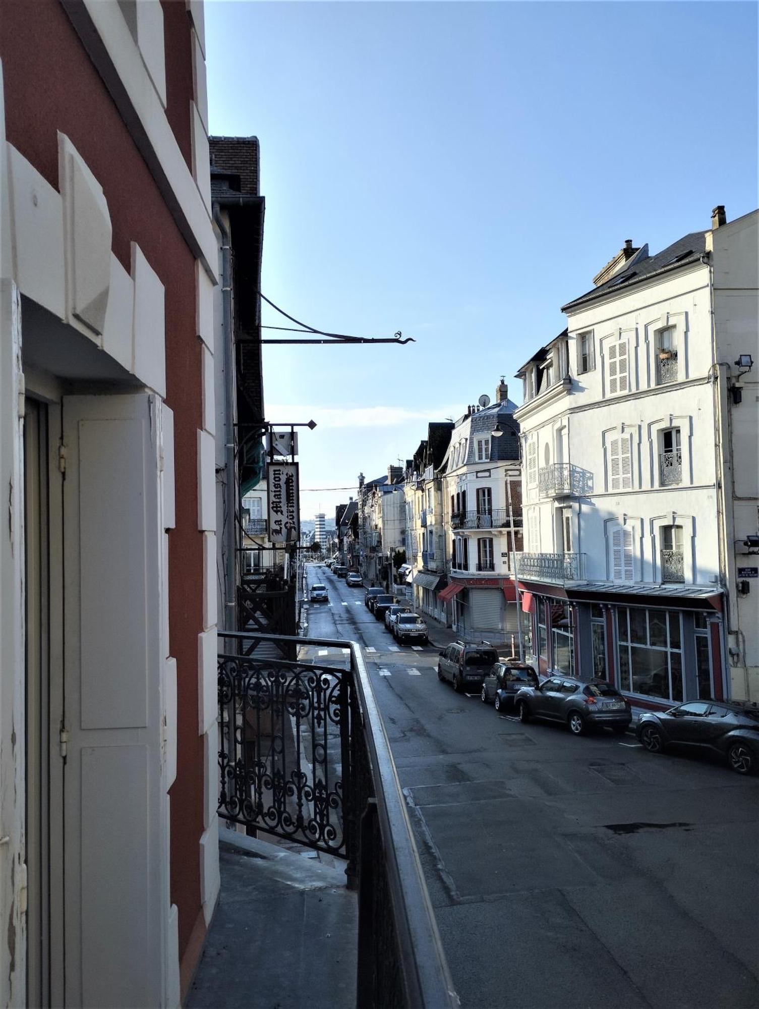 Le Capitaine Jack Daire Trouville-sur-Mer Dış mekan fotoğraf